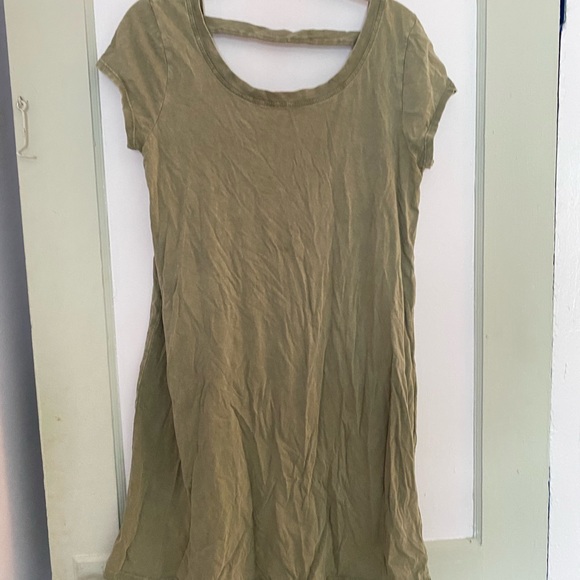 green open neck short sleeve dress - Picture 4 of 4